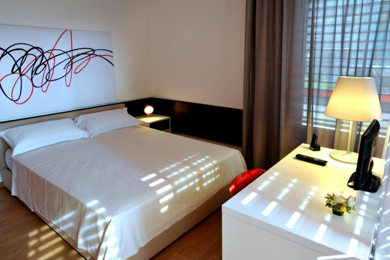 Hotel Garni Centro Chiasso Habitación foto